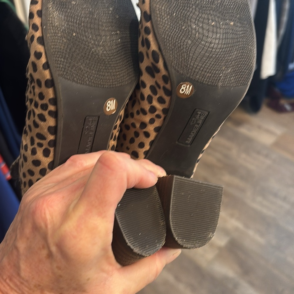 Shoes - Picture 3 of 3